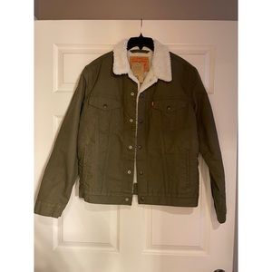 Men’s Levi trucker Jacket